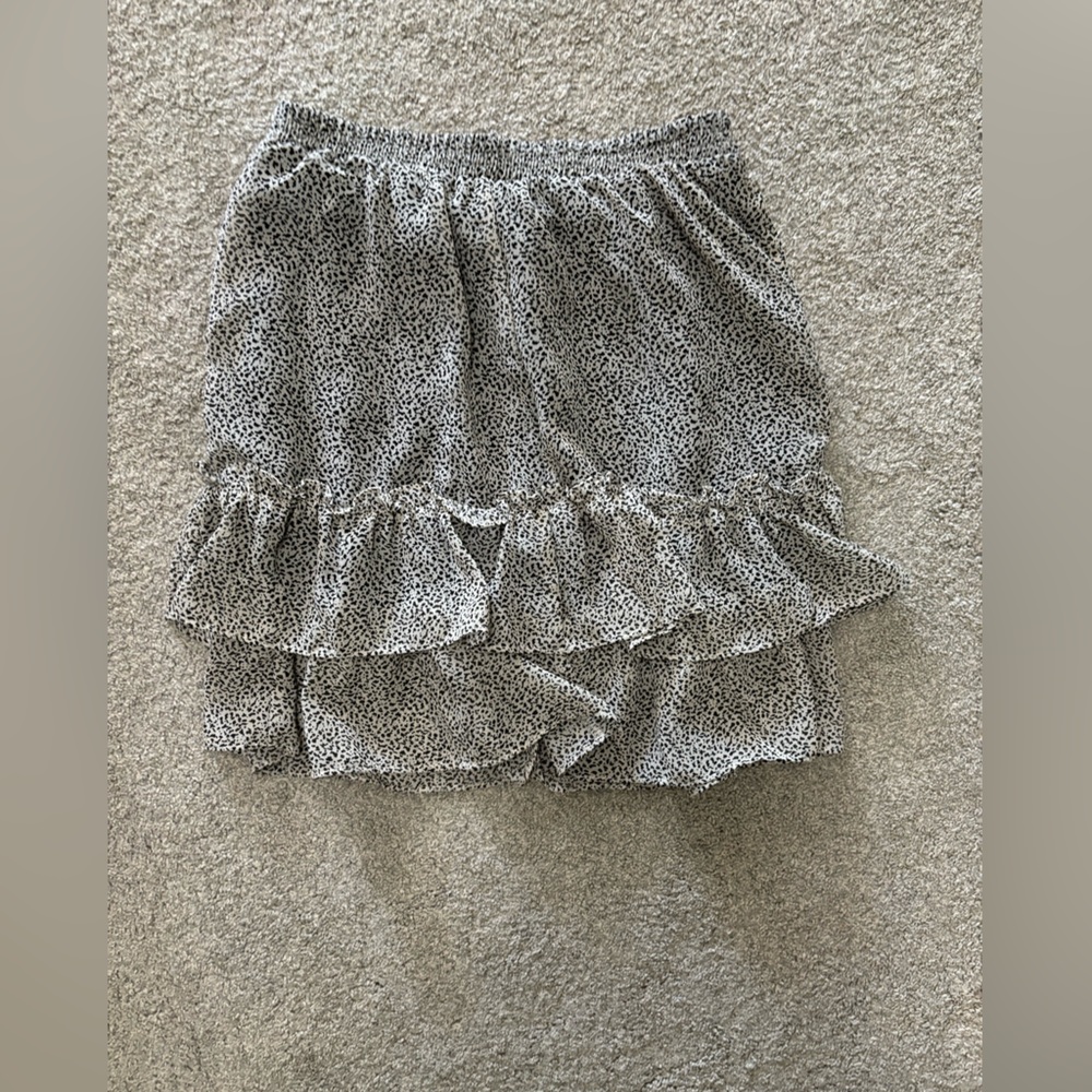 Black spot, Skirt